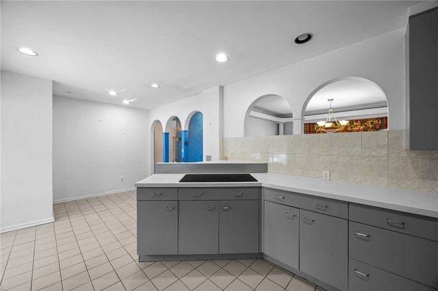 264 Clover Hills Drive, Brighton, NY 14618