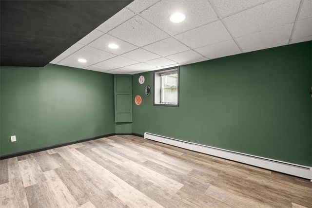 15 Community Road, Warwick, RI 02889