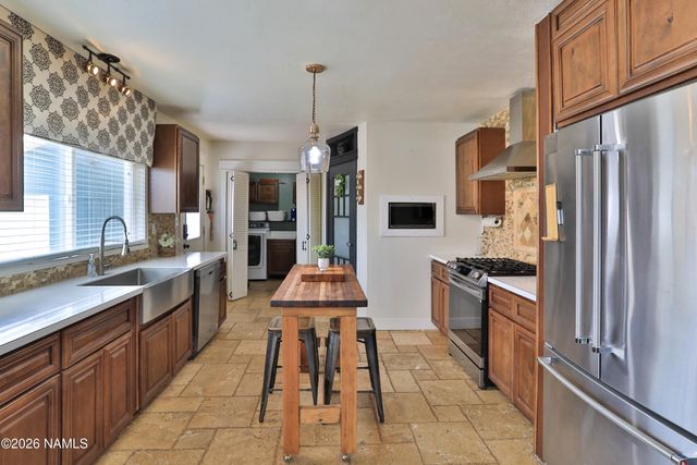 511 W Gilmore Street, Winslow, AZ 86047