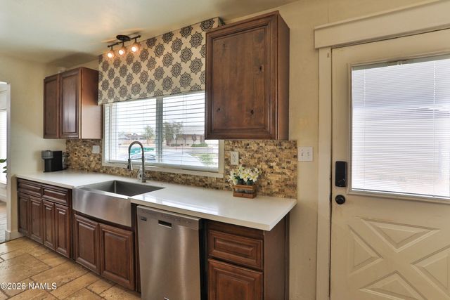 511 W Gilmore Street, Winslow, AZ 86047