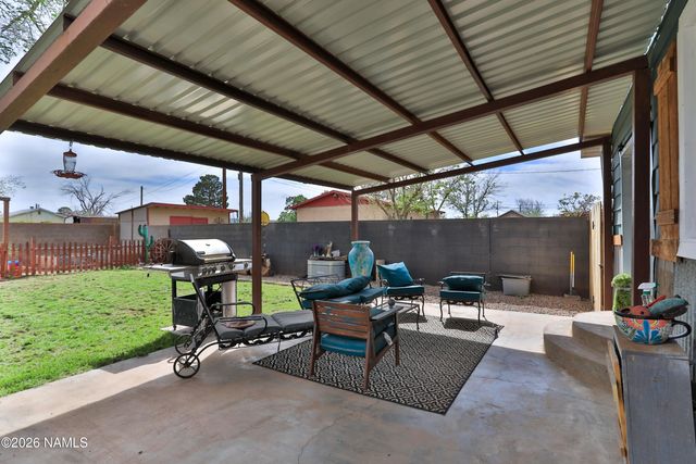 511 W Gilmore Street, Winslow, AZ 86047