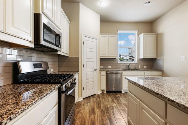 2202 Dillon Pond LN B, Pflugerville, TX 78660
