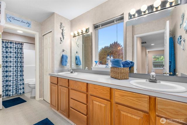 60 SE His Way, Shelton, WA 98584