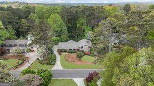 675 Weatherly Lane, Sandy Springs, GA 30328