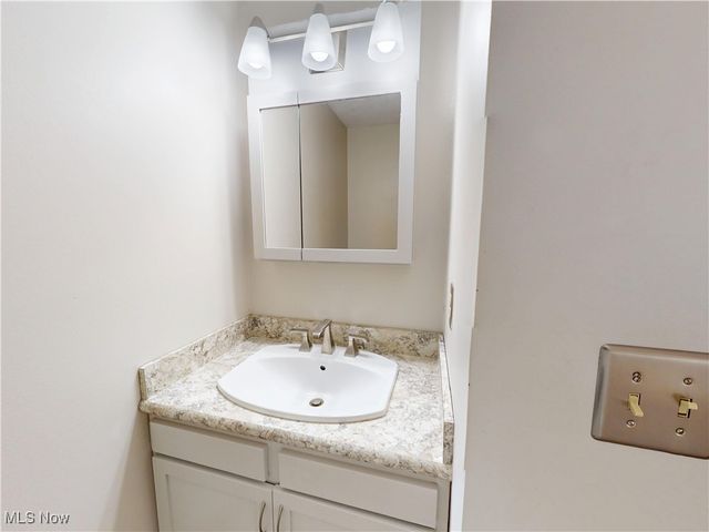 6267 Foxwood Court, Mentor, OH 44060