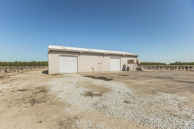11888 W Shaw Avenue, Fresno, CA 93723