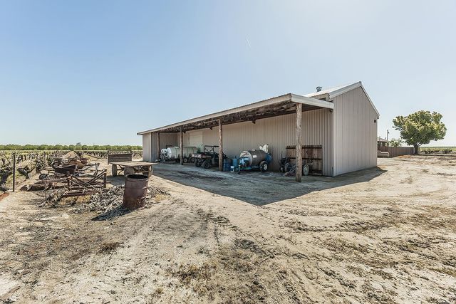 11888 W Shaw Avenue, Fresno, CA 93723