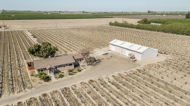 11888 W Shaw Avenue, Fresno, CA 93723