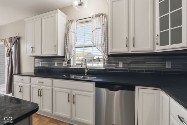 8178 KILBORN Way, Avon, IN 46123