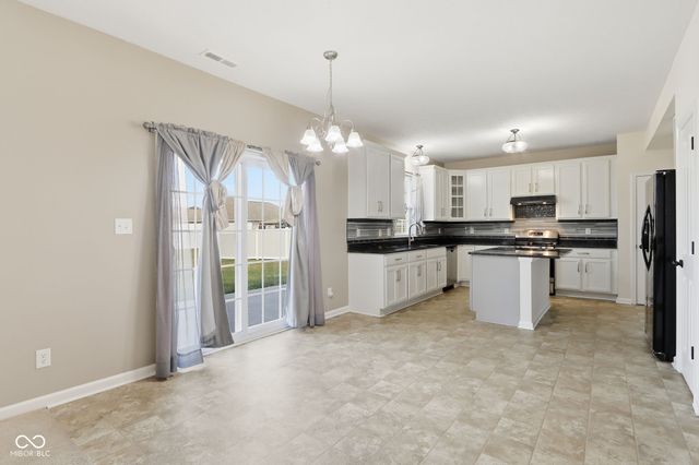 8178 KILBORN Way, Avon, IN 46123