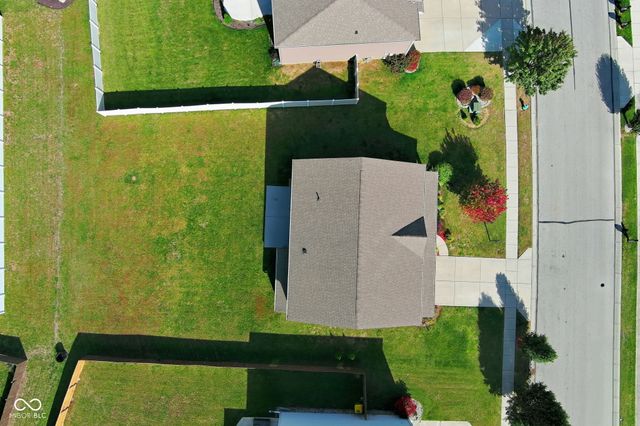 8178 KILBORN Way, Avon, IN 46123