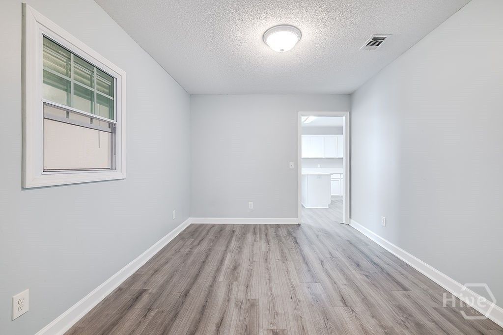 Image 12 of property listing at 119 Chippewa Drive, Savannah, GA 31406