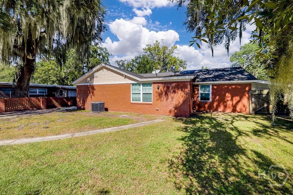 Image 36 of property listing at 119 Chippewa Drive, Savannah, GA 31406