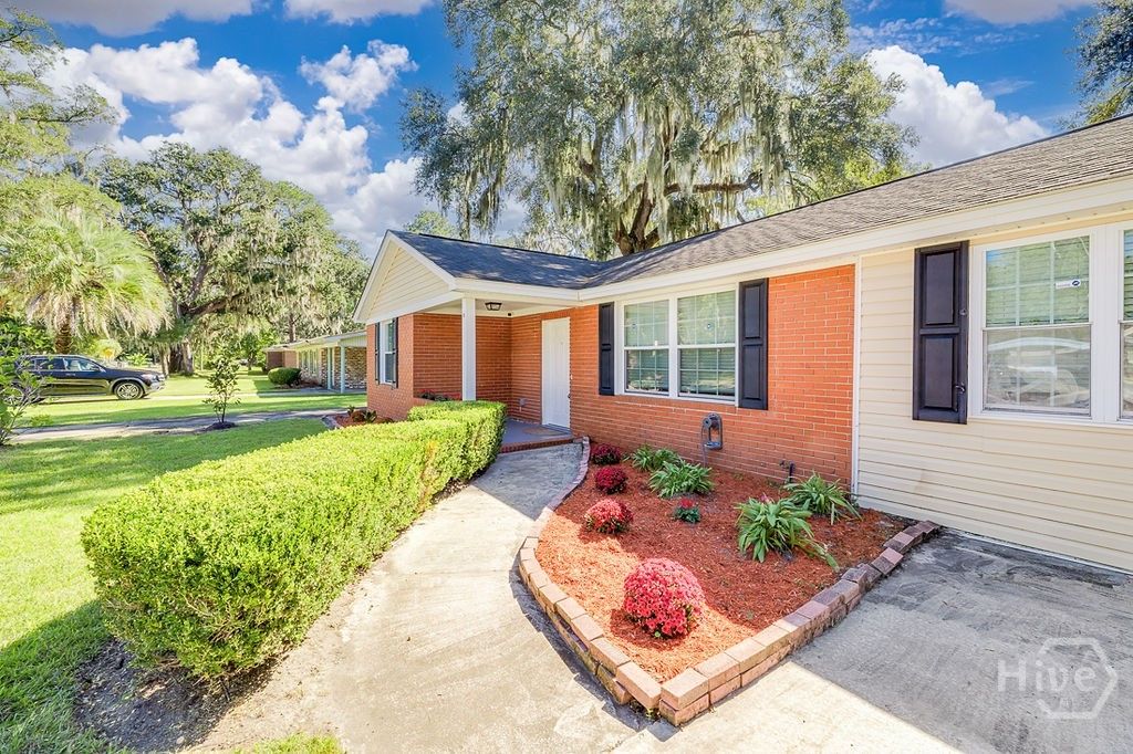 Image 7 of property listing at 119 Chippewa Drive, Savannah, GA 31406