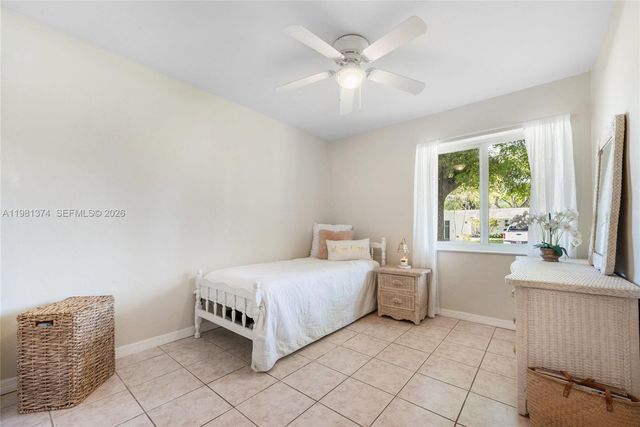 18044 SW 89th Pl, Palmetto Bay, FL 33157