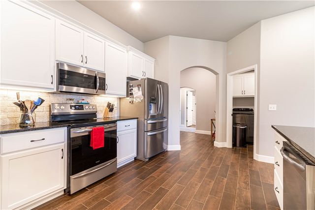 5903 Silas Street, Bentonville, AR 72713
