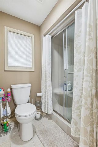 132 The Woodlands Drive, Gladstone, MO 64119