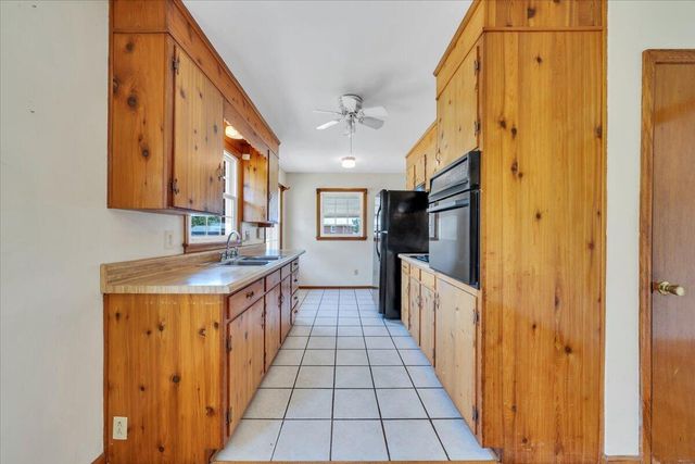 409 Decatur CIR, Salem, VA 24153