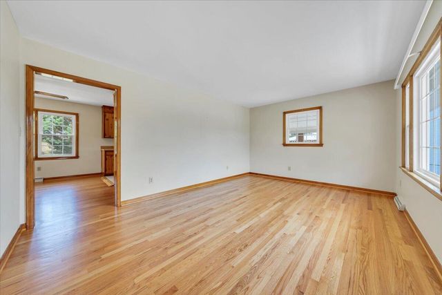 409 Decatur CIR, Salem, VA 24153