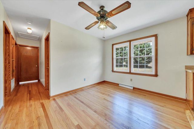 409 Decatur CIR, Salem, VA 24153