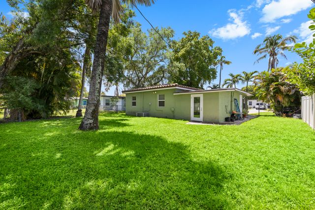 2660 SW 12th Terrace, Fort Lauderdale, FL 33315