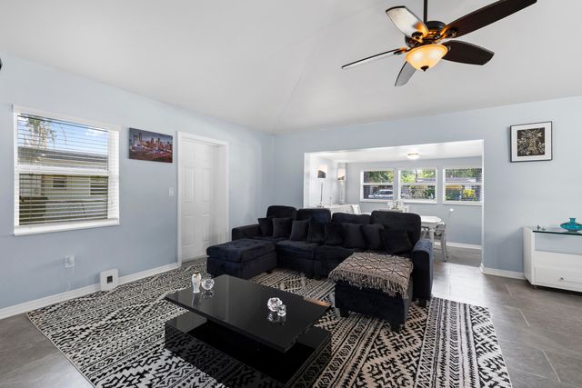 2660 SW 12th Terrace, Fort Lauderdale, FL 33315