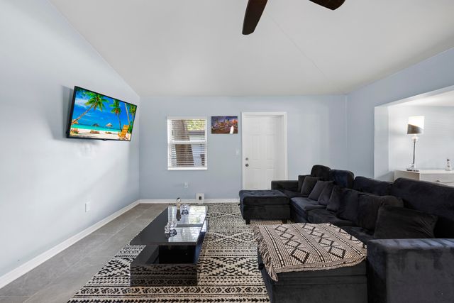 2660 SW 12th Terrace, Fort Lauderdale, FL 33315