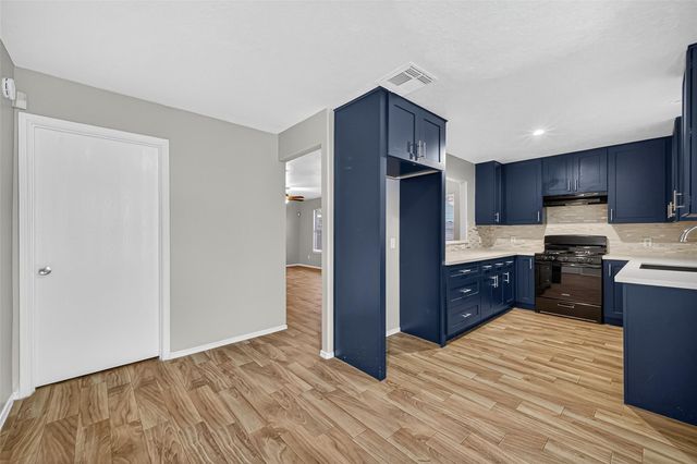 1406 Hade Falls Lane, Houston, TX 77073