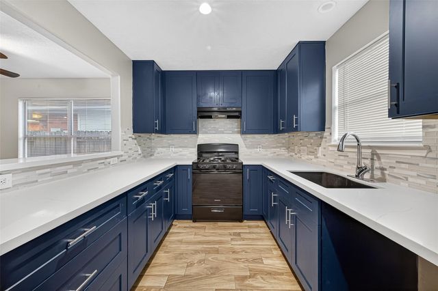 1406 Hade Falls Lane, Houston, TX 77073