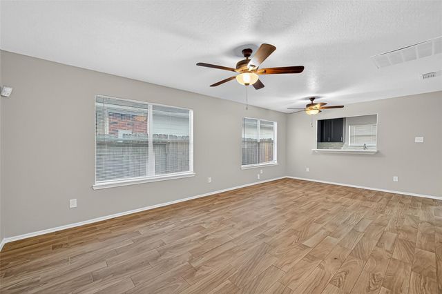 1406 Hade Falls Lane, Houston, TX 77073