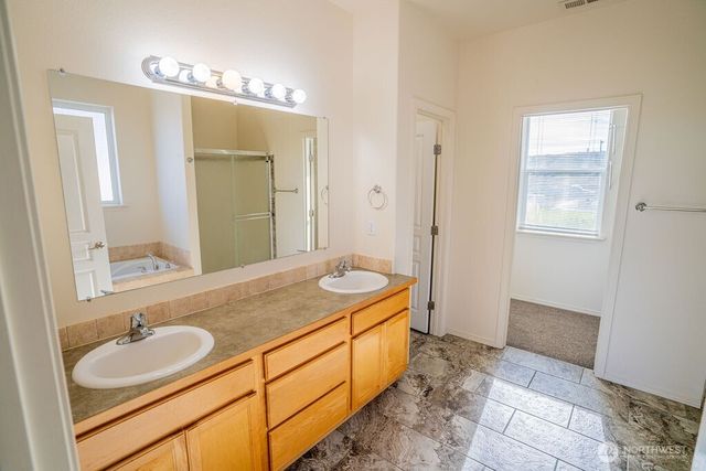 3411 Road F NE, Moses Lake, WA 98837