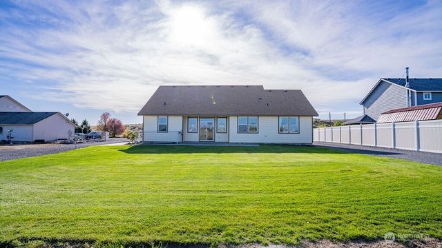 3411 Road F NE, Moses Lake, WA 98837