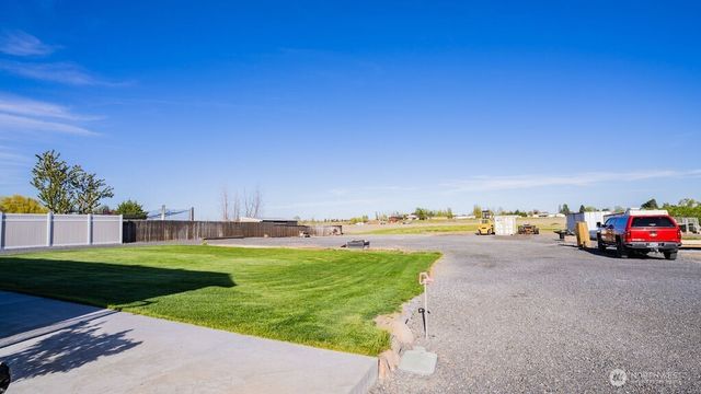 3411 Road F NE, Moses Lake, WA 98837