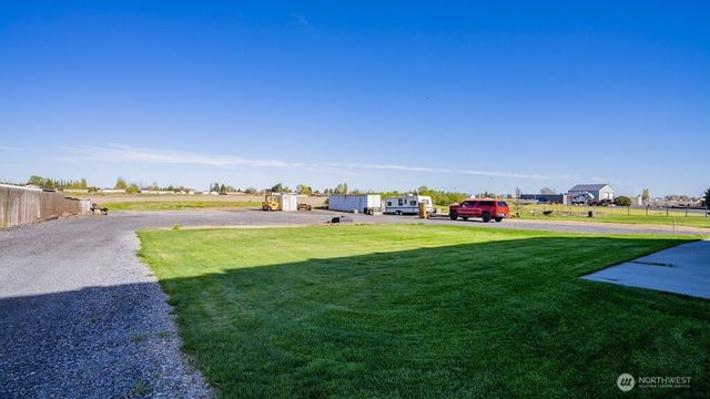 3411 Road F NE, Moses Lake, WA 98837