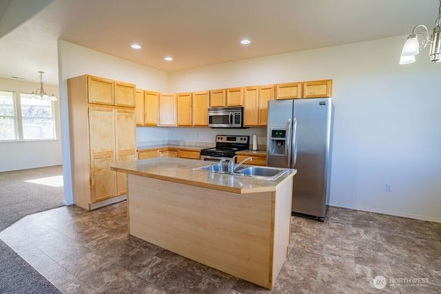 3411 Road F NE, Moses Lake, WA 98837