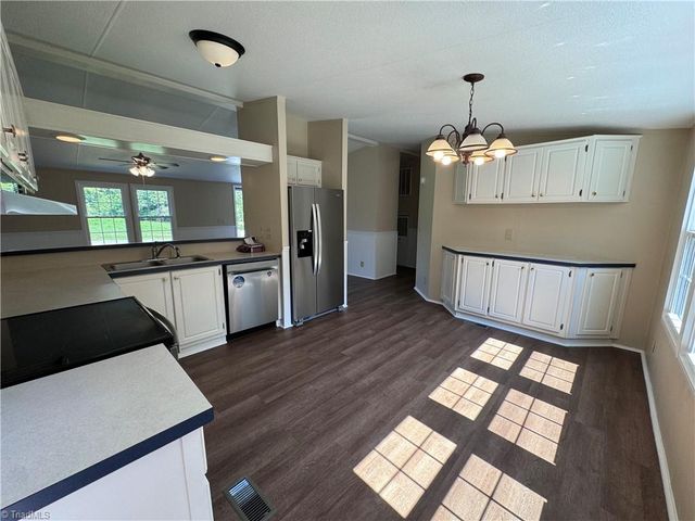 5052 Friendship Circle Road, East Bend, NC 27018