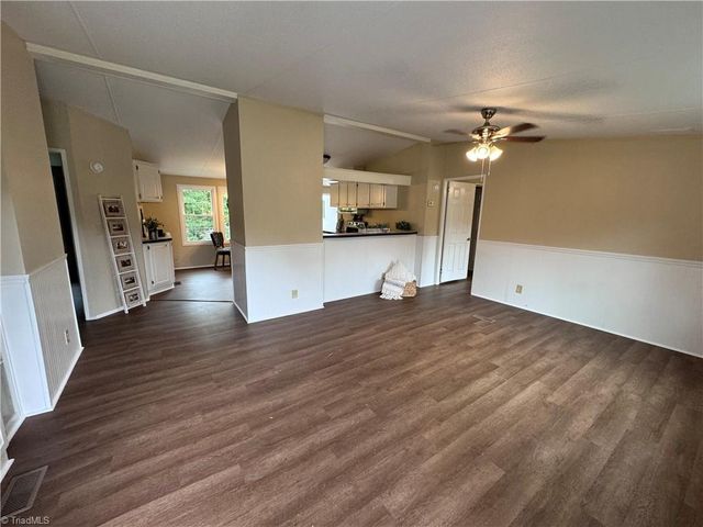 5052 Friendship Circle Road, East Bend, NC 27018