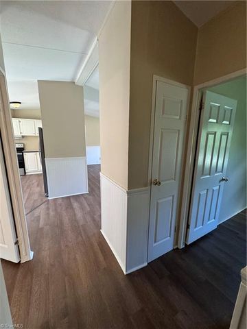 5052 Friendship Circle Road, East Bend, NC 27018