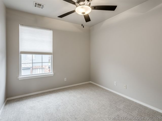 321 W J Street, Jenks, OK 74008