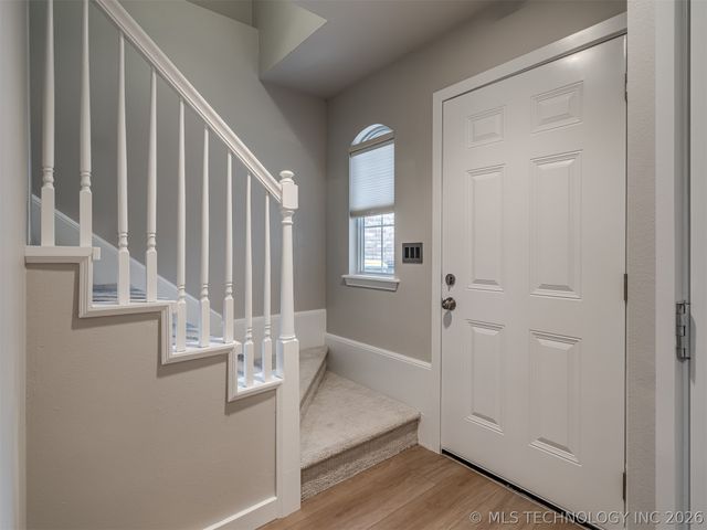 321 W J Street, Jenks, OK 74008