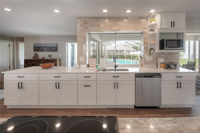 6322 COTTONWOOD LANE, Apollo Beach, FL 33572