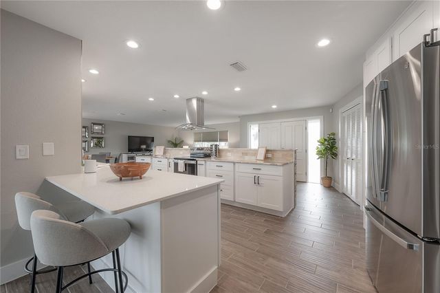 6322 COTTONWOOD LANE, Apollo Beach, FL 33572
