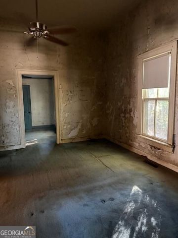 420 Zebulon Street, Barnesville, GA 30204