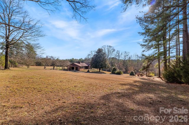591 Landrum Road, Columbus, NC 28722