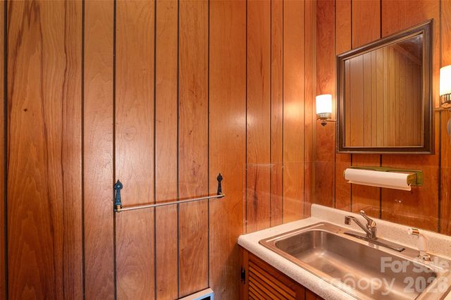 591 Landrum Road, Columbus, NC 28722