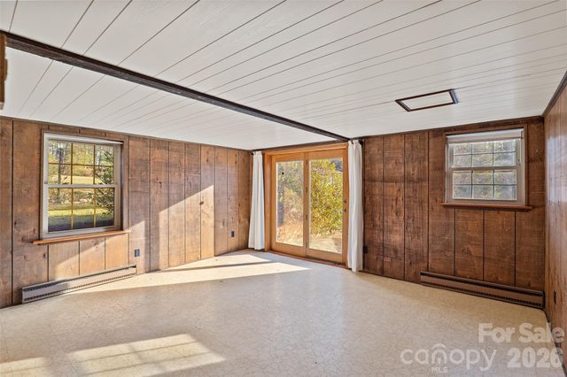 591 Landrum Road, Columbus, NC 28722