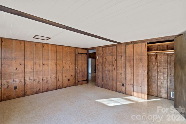 591 Landrum Road, Columbus, NC 28722