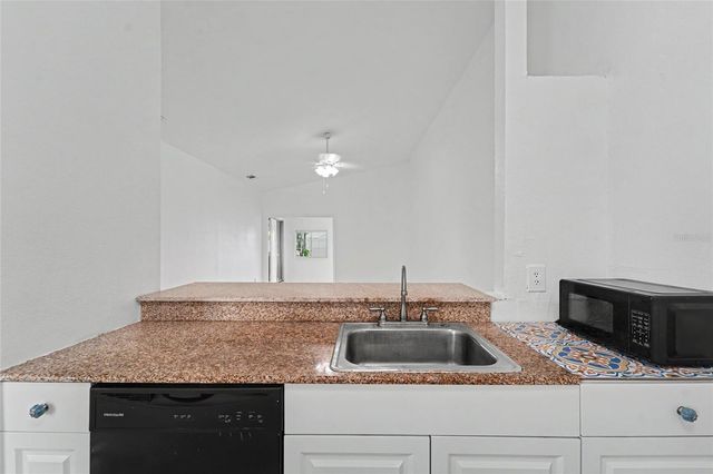 3174 PHLOX DRIVE, Palm Harbor, FL 34684