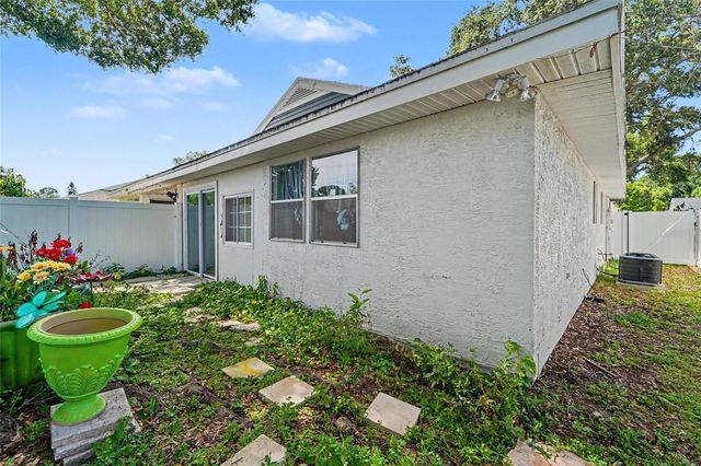 3174 PHLOX DRIVE, Palm Harbor, FL 34684