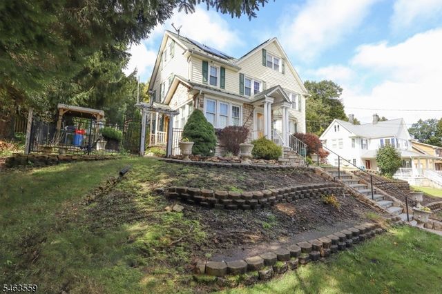 1 Luxemburg Ave, Wharton Boro, NJ 07885
